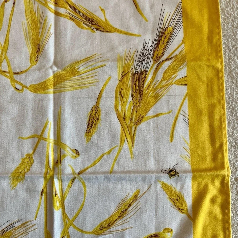 Vintage Country Farm House Style 100 Percent Cotton Tea  Towel 26 /20